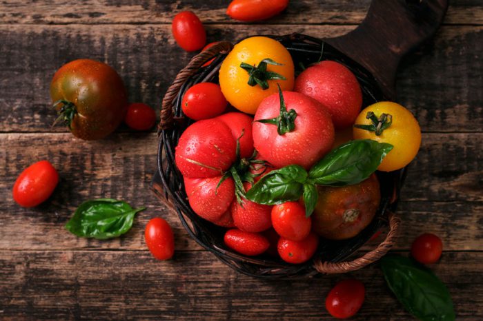 różnice między różnymi odmianami pomidorów